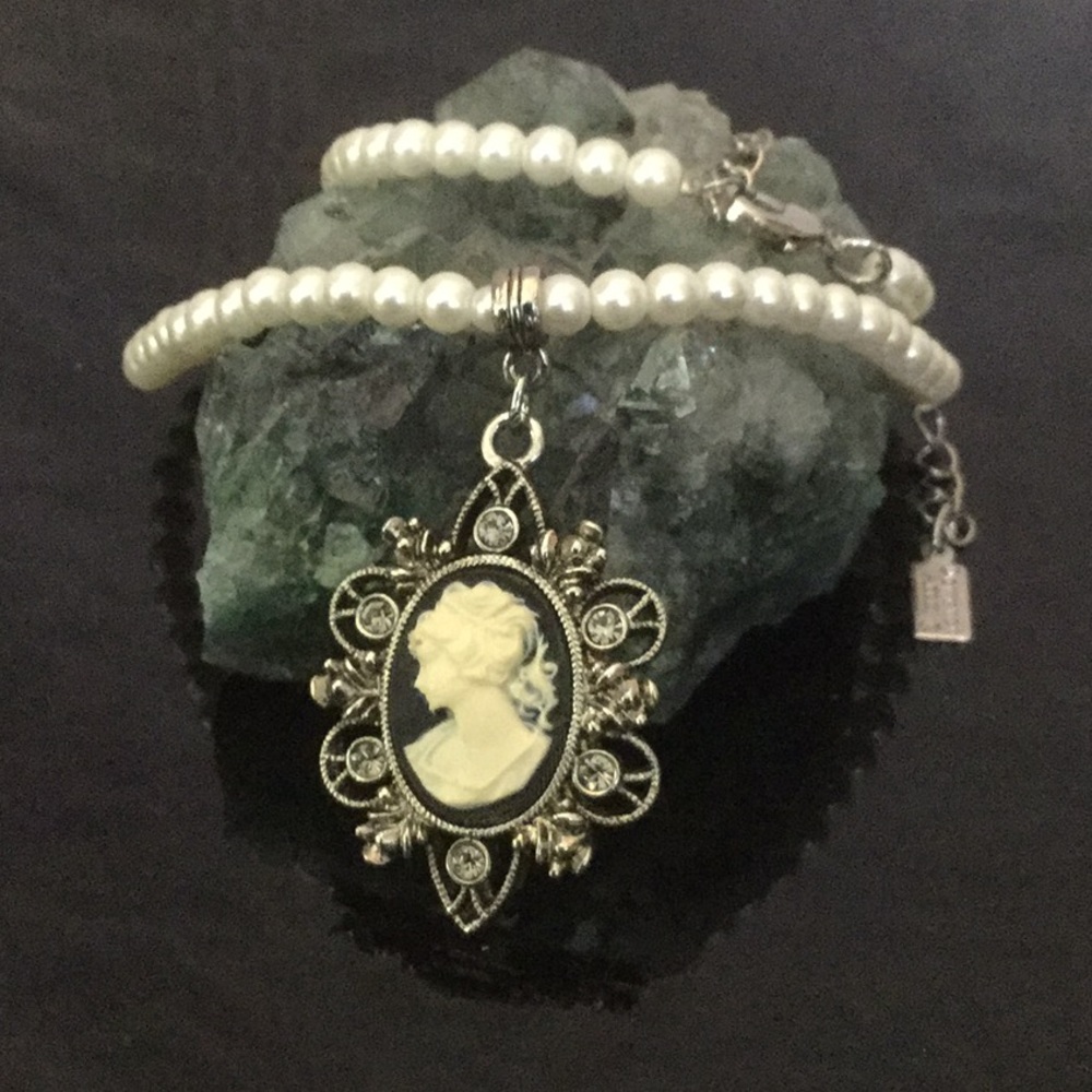 Vtg.15”W/3”FreshwaterCultured White Pearl&CameoPdt - Picture 8 of 14